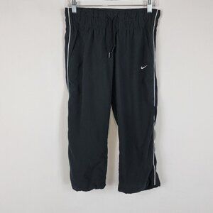 Nike Womens Capri Cropped Running Pants Size Medium Black White Gym Jogging